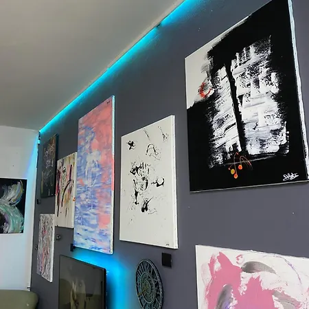 Maison D'artiste ホステル *