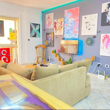 Maison D'artiste אכסניה טיראנה