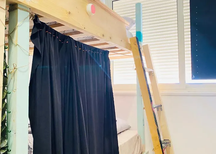 Maison D'artiste * טיראנה